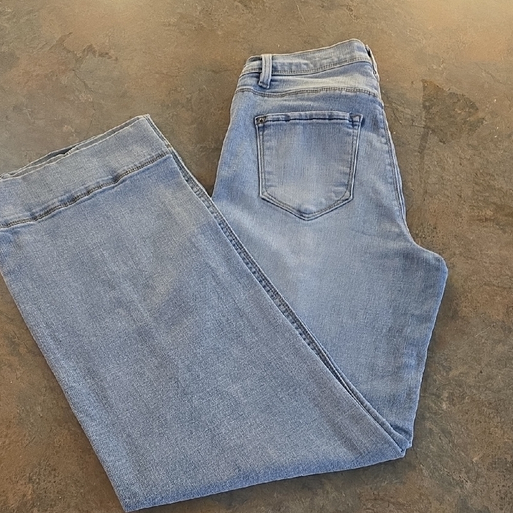 Curve Appeal Light Blue Wide Leg Jeans Size 27 X 30